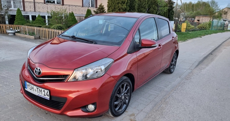 Toyota Yaris cena 30900 przebieg: 148000, rok produkcji 2011 z Sławno małe 466